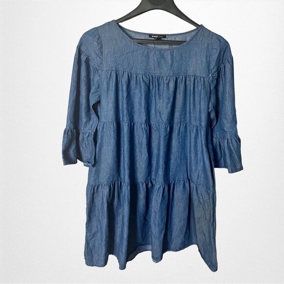 Robert Louis Tiered Light Weight Denim Dress with two side pockets Size: Medium - Picture 2 of 6